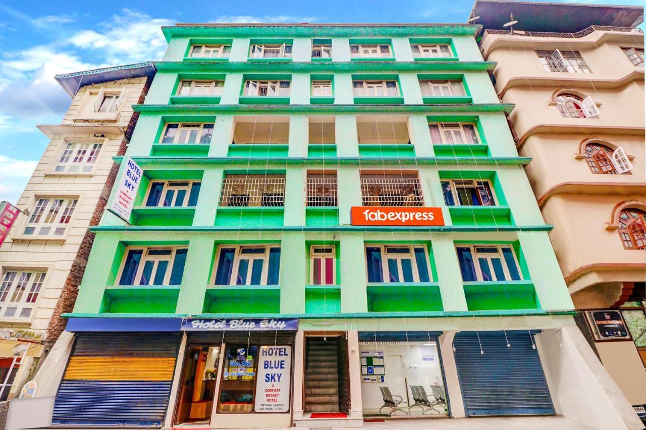 Hotel Fabexpress Sky Blue Mg Marg à Gangtok Extérieur photo